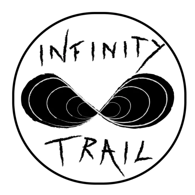 Logo Infinity Trail Couleur Inverse